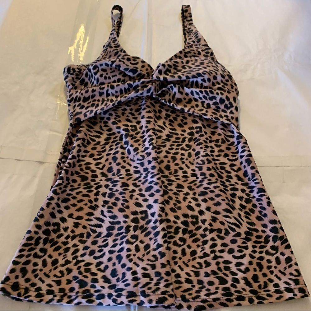 Pink Lily Swimsuit Bikini Top Tankini Cheetah Animal Print Sz Small NWOT